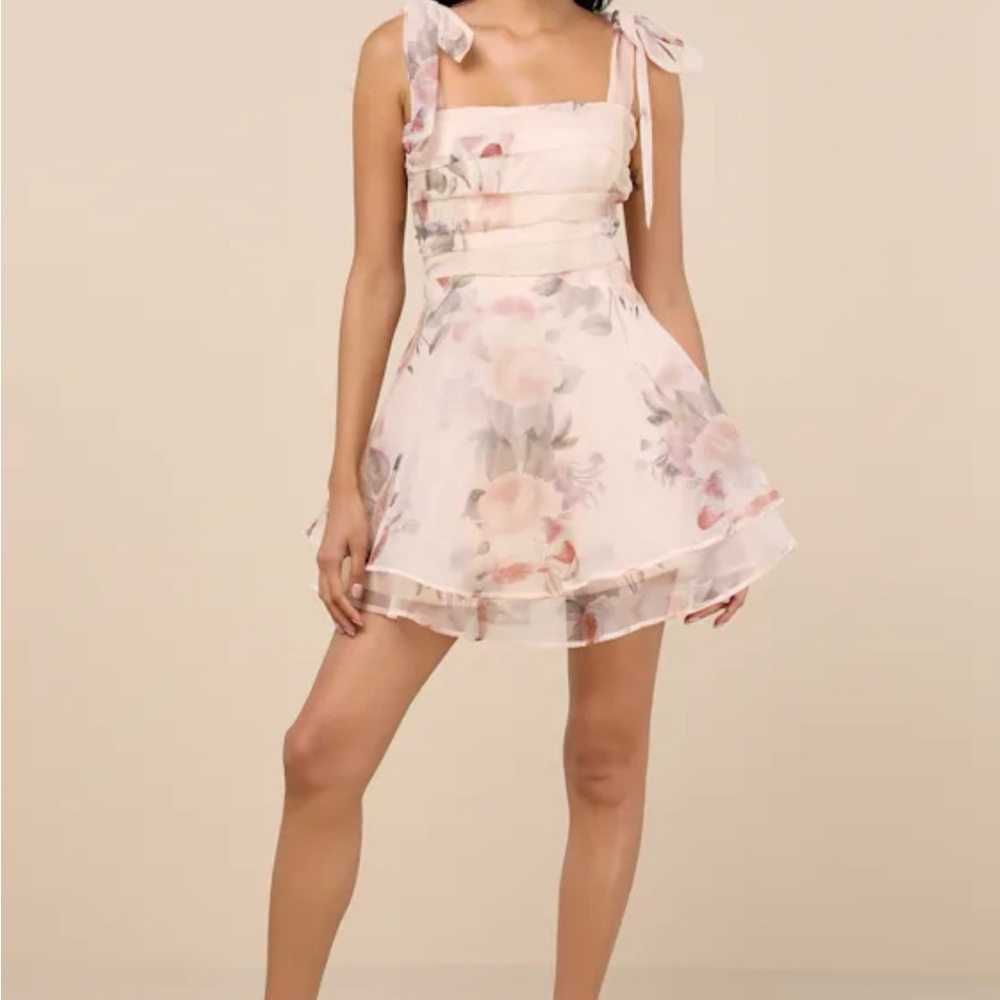Lulu’s Floral Print Mini Dress